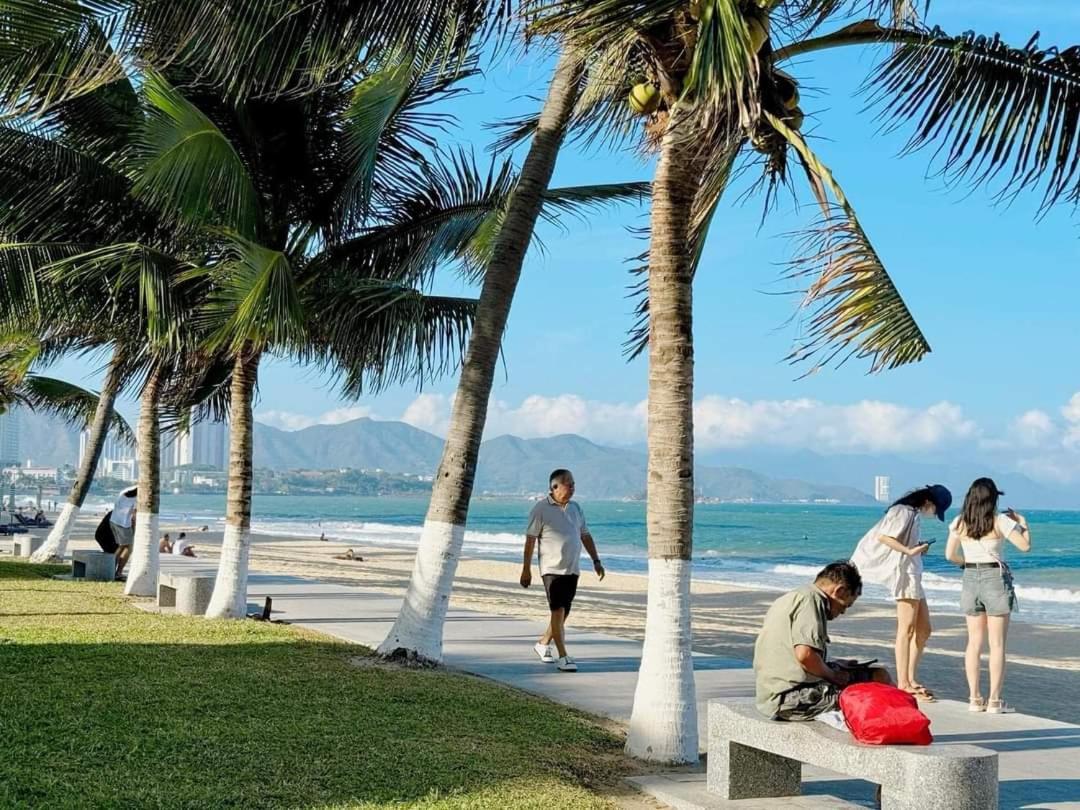 Beachfront Scenia Bay Apartment Nha Trang Zewnętrze zdjęcie